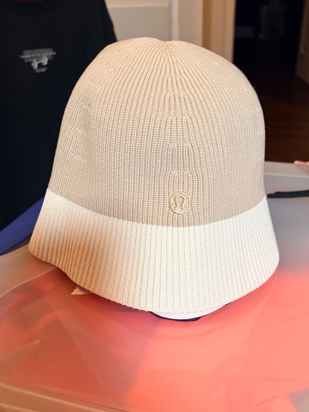 Lululemon Knit Bucket Hat in sand trap and light ivory. NWT L/XL